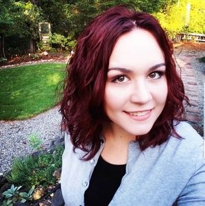 Meet your Posher, Amy